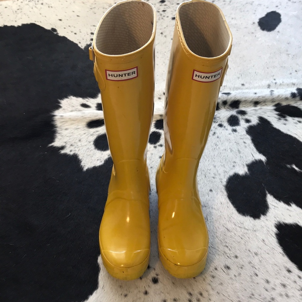 Hunter Original Yellow Gloss Tall Rain Boots